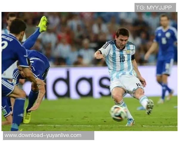 足球操纵现象的深层次分析与治理对策探讨